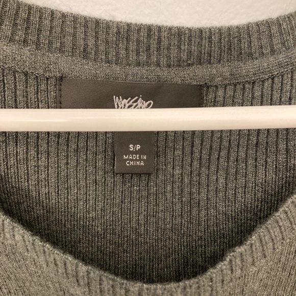 Gray Cap-Sleeved Sweater Dress - Picture 2 of 2